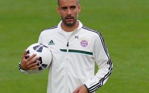 CĐV Bayern Munich dùng banner chỉ trích Guardiola