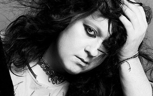 Ca sĩ chuyển giới Anohni nổi xung với Oscar, dù được đề cử