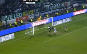 Pha bỏ lỡ KHÔNG THỂ TIN NỔI của cầu thủ Sporting Lisbon