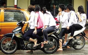 Hà Nội: Học sinh bị hạ hạnh kiểm nếu vi phạm an toàn giao thông nhiều lần