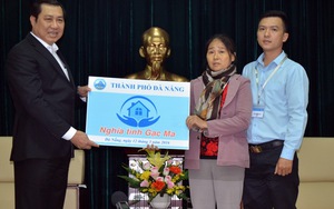 Xúc động lễ trao căn hộ chung cư cho gia đình liệt sĩ Gạc Ma