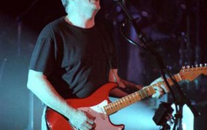 Cựu thành viên Pink Floyd, David Gilmour, trình diễn ở Pompeii