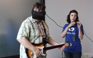 Game Rock Band: Phiên bản thực tế ảo giúp người chơi trải nghiệm cảm giác ngôi sao