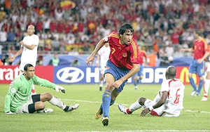 Hàng công Tây Ban Nha: Lại khủng hoảng như thời Raul