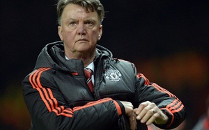 Sir Alex Ferguson: 'Van Gaal đáng được thông cảm. Fan Man United cần kiên nhẫn'