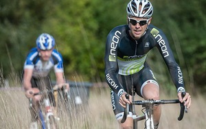 Cua rơ Dan Stevens tiết lộ thông tin về bác sỹ cho hàng trăm VĐV thể thao dùng doping