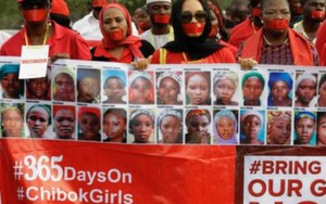 Nhóm khủng bố Boko Haram công bố video 'chứng minh' các nữ sinh bị bắt cóc chưa bị giết