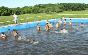 Không chỉ Mỹ, Bangladesh cũng bắt buộc phải học bơi. Còn Việt Nam?