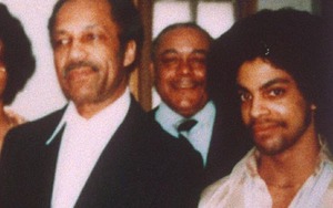 12 tuổi, Prince đã bị đuổi ra khỏi nhà vì bị bố phát hiện ngủ với… gái