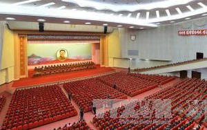 Triều Tiên ra nghị quyết nhất thể hóa việc suy tôn các thế hệ lãnh đạo