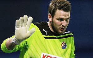 Thủ thành Granada: 'Real Madrid hứa thưởng chúng tôi nếu thắng Barca'