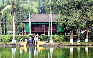Cùng chiêm ngưỡng di tích Nhà sàn Bác Hồ, nơi Tổng thống Obama tới thăm