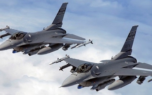 Nghị sĩ và cựu binh Mỹ ủng hộ dỡ bỏ cấm vận vũ khí với Việt Nam