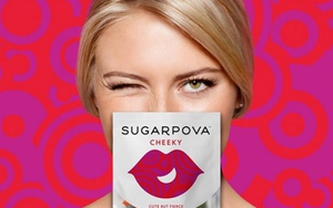 CHÙM ẢNH: Không dự Roland Garros, Sharapova đi 'buôn' kẹo