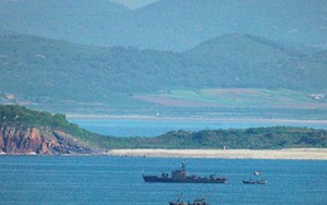 Hàn Quốc bắn cảnh cáo tàu Triều Tiên vượt hải giới