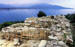 Hy Lạp tìm thấy mộ triết gia cổ đại Aristotle: Chỉ là dấu hiệu?