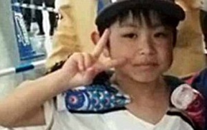 Cuộc tìm kiếm cậu bé bị cha mẹ bỏ trong rừng của hàng trăm cảnh sát vẫn bế tắc