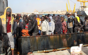 Số người di cư bỏ mạng trên Địa Trung Hải tuần trước lên tới 880 người