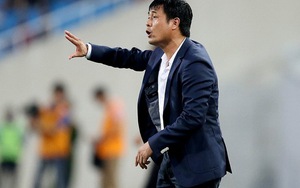 VIDEO: HLV Hữu Thắng ăn mừng 'kiểu Jurgen Klopp'