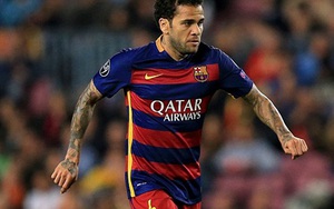 Barcelona xác nhận Dani Alves ra đi, KHÔNG mua Bellerin
