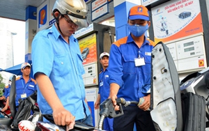 Giá xăng tăng tiếp gần 700 đồng/lít