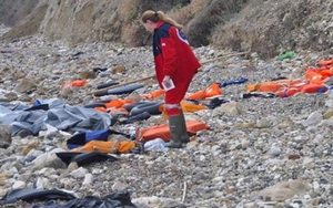 1 tuần, 880 người di cư chết đuối