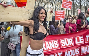 Gái mại dâm ở Pháp ngoảnh mặt với EURO