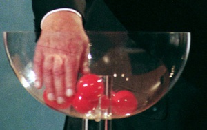 Báo thân Barca cáo buộc Real Madrid được hưởng lợi từ bốc thăm ở Champions League