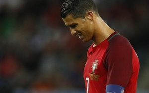 Oliver Kahn: 'Cristiano Ronaldo khiến tôi phát chán'