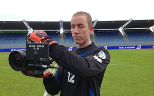 Hannes Halldorsson: Chàng đạo diễn âm nhạc khiến Ronaldo điêu đứng