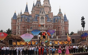 Disney Thượng Hải giá 5,5 tỉ USD vừa khánh thành