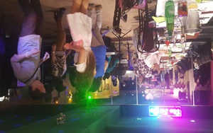 Nghe nhạc Việt và xem EURO ở Paris