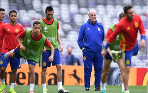 Chiến thuật & Lối chơi: Tây Ban Nha và nguy cơ tự ru ngủ'