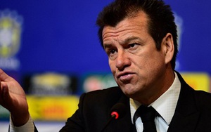 Carlos Dunga là nạn nhân của bóng đá Brazil?