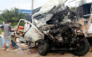 Xe đầu kéo đâm xe tải, 2 người chết