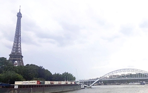 Thư EURO: Đi thuyền trên sông Seine