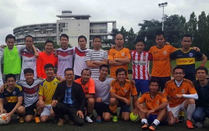 Người Việt chơi bóng...ở Pháp