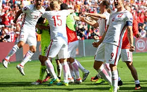 Biến tấu cùng EURO, Ba Lan- Bồ Đào Nha: Bay lên đại bàng trắng