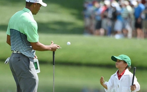 Con trai Tiger Woods á quân giải trẻ: Trong hình dáng 'Cọp con'