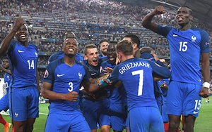 Pháp lọt vào Chung kết: Les Bleus, và bình minh tới...