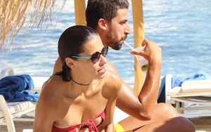 Ngắm nhan sắc 'Thiên thần' Victoria's Secret khiến Khedira mê đắm