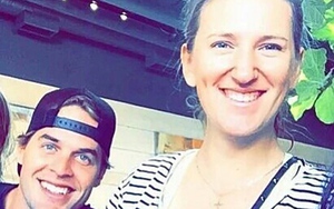 Victoria Azarenka nghỉ hết năm vì… mang bầu