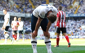 Tottenham bay một vòng trái đất để kiếm tiền