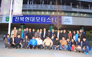 Các đội bóng ủng hộ 'du học' cùng VPF