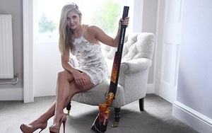 Vẻ đẹp nóng bỏng của nữ VĐV bắn súng dự Olympic SEXY NHẤT Vương Quốc Anh