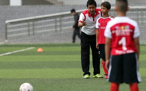 HLV Nguyễn Hồng Sơn: ‘Trại hè bóng đá Toyota sẽ dạy các em học làm người’