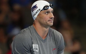 SỐC: Kình ngư vĩ đại chỉ sau Michael Phelps bị cướp dùng súng tấn công tại Rio