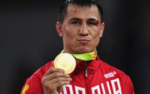 Đô vật người Nga giành chiến thắng khó tin sau khi bất tỉnh