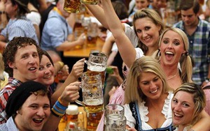 Lễ hội bia Oktoberfest, Đức: Vừa uống bia, vừa phập phồng lo khủng bố