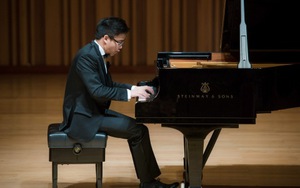 'Cậu bé vàng' Nguyễn Việt Trung về nước trình diễn Chopin
